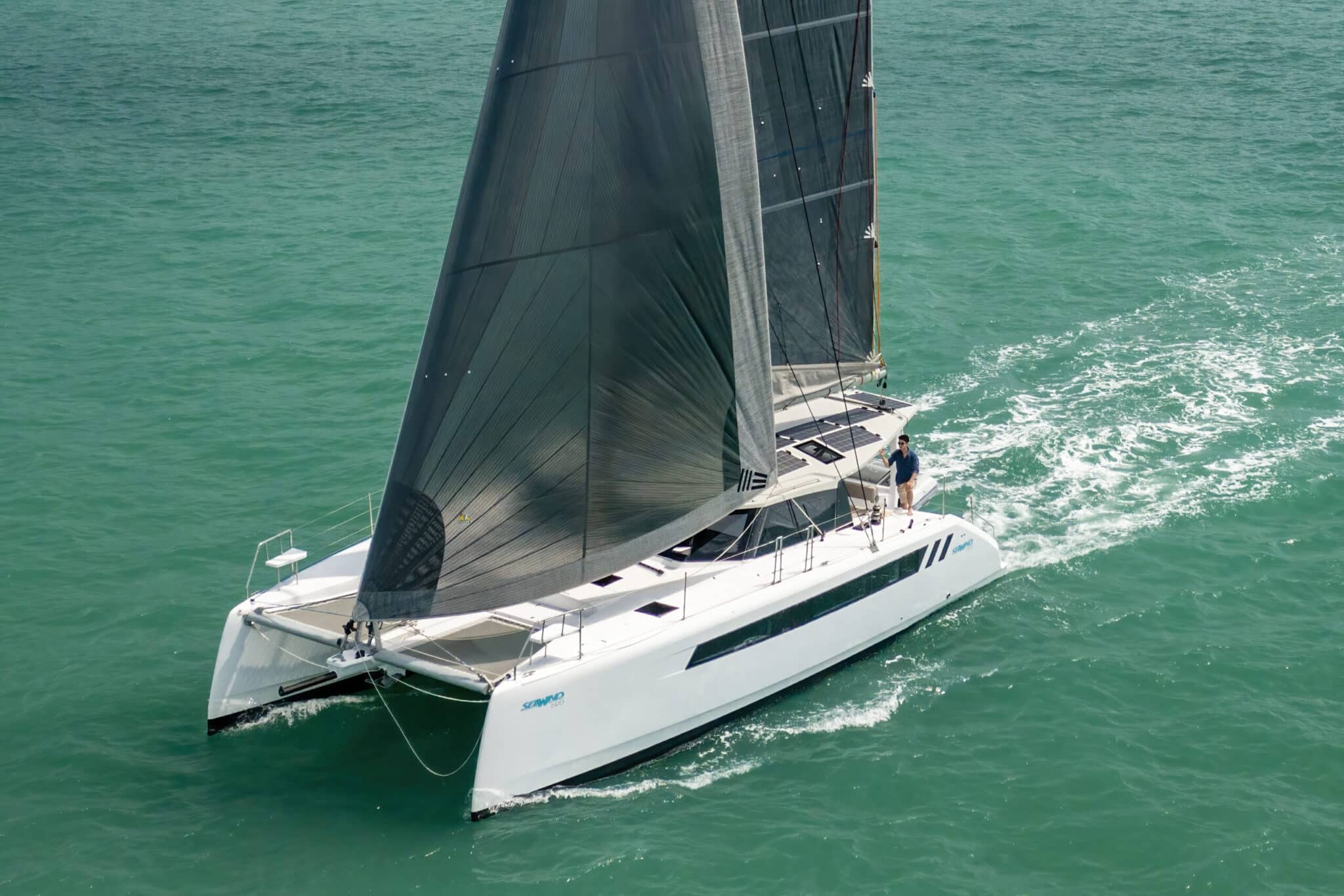 Seawind 1370 Catamaran description image